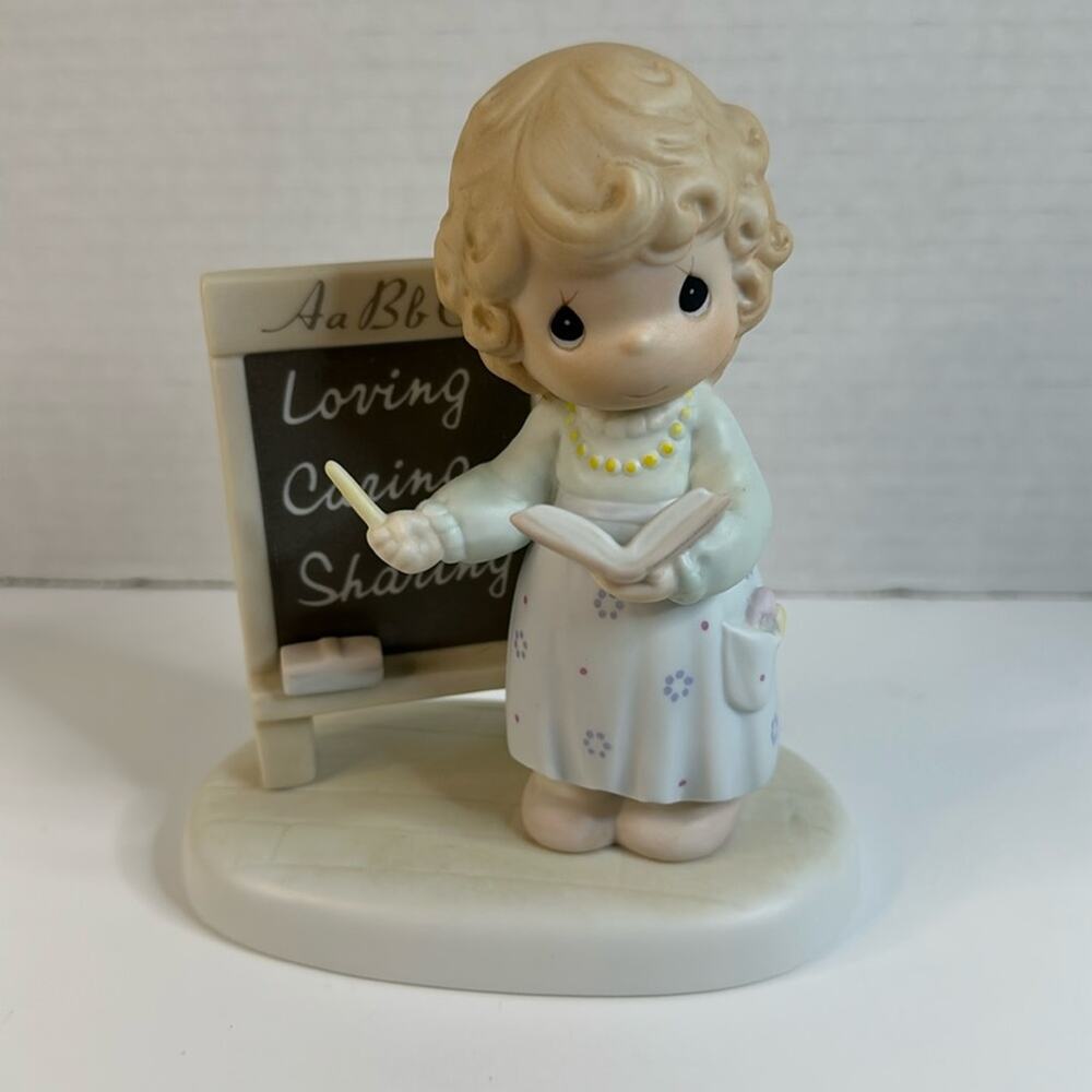 Vintage 1996 Precious Moments Figurine